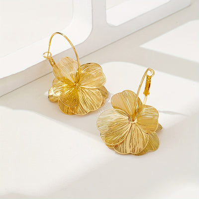 Zlatne naušnice sa rupicama