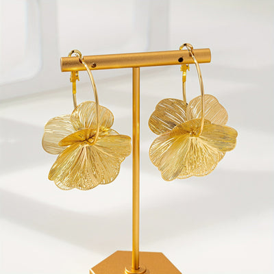 Zlatne naušnice sa rupicama