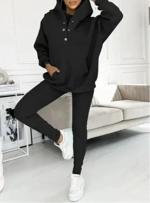 Lara - Sportski Chic Set: Udobnost i Stil u Jednom Izgledu