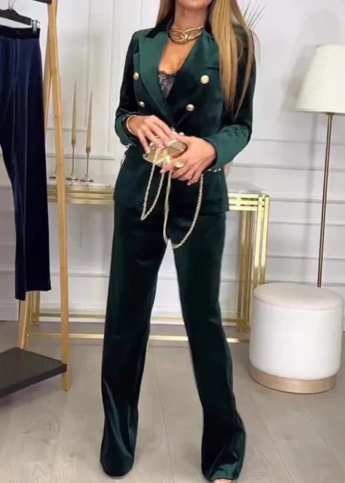 Nora - Elegantan komplet od somota