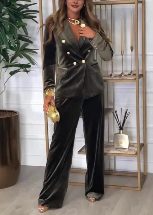 Nora - Elegantan komplet od somota