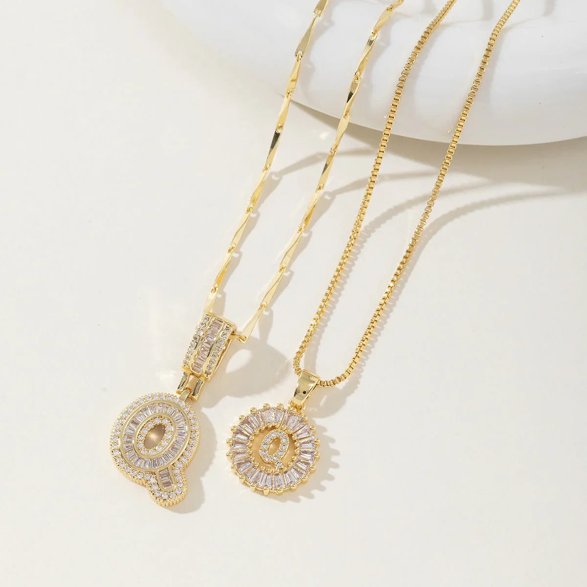 Ogrlica sa slovom Moisanit | Zlato