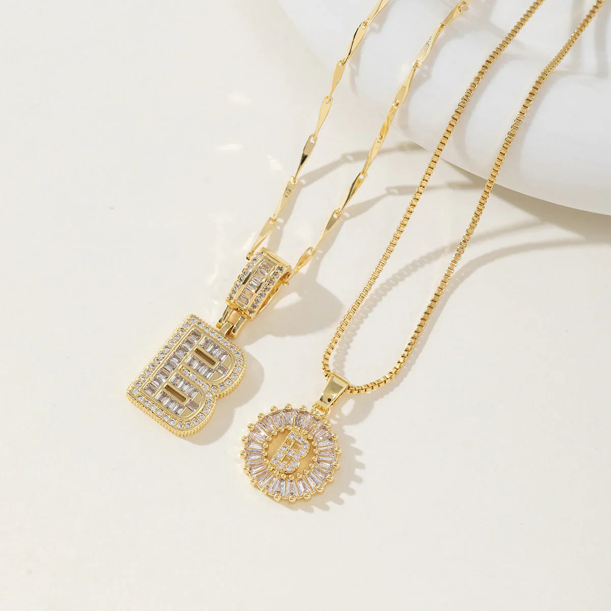 Ogrlica sa slovom Moisanit | Zlato