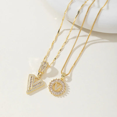 Ogrlica sa slovom Moisanit | Zlato