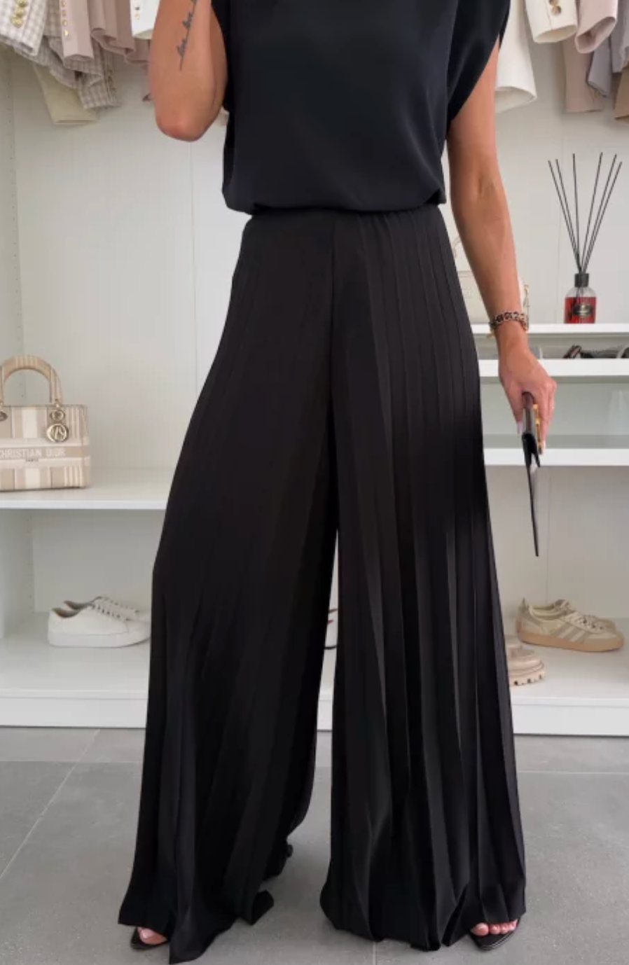 AXELLE | Elegantan outfit koji produžava siluetu