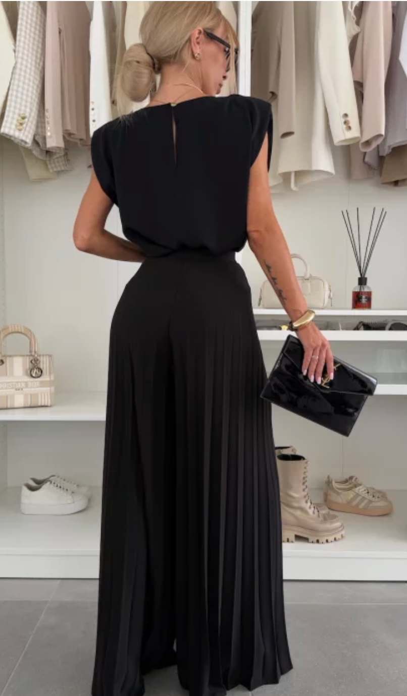 AXELLE | Elegantan outfit koji produžava siluetu