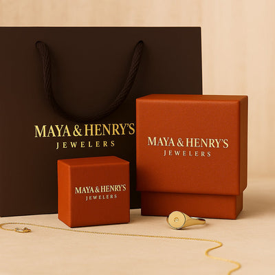 Ekskluzivni Set Nakit od Bele Zlata Aria Square Radiant