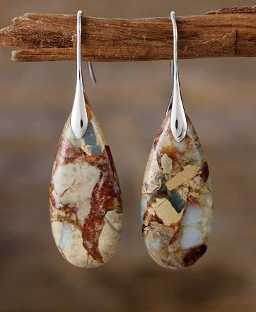 Elegantne ovalne kamenčiće naušnice