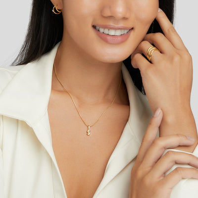 Šik Ogrlica sa Pufnastim Slovima