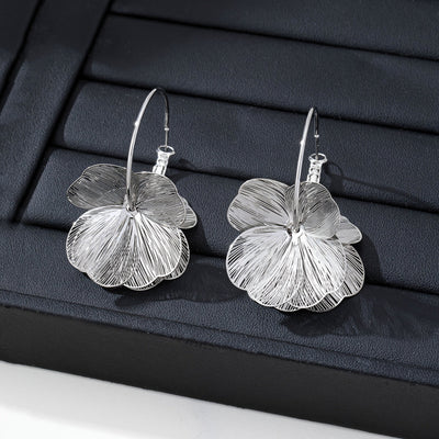 Zlatne naušnice sa rupicama