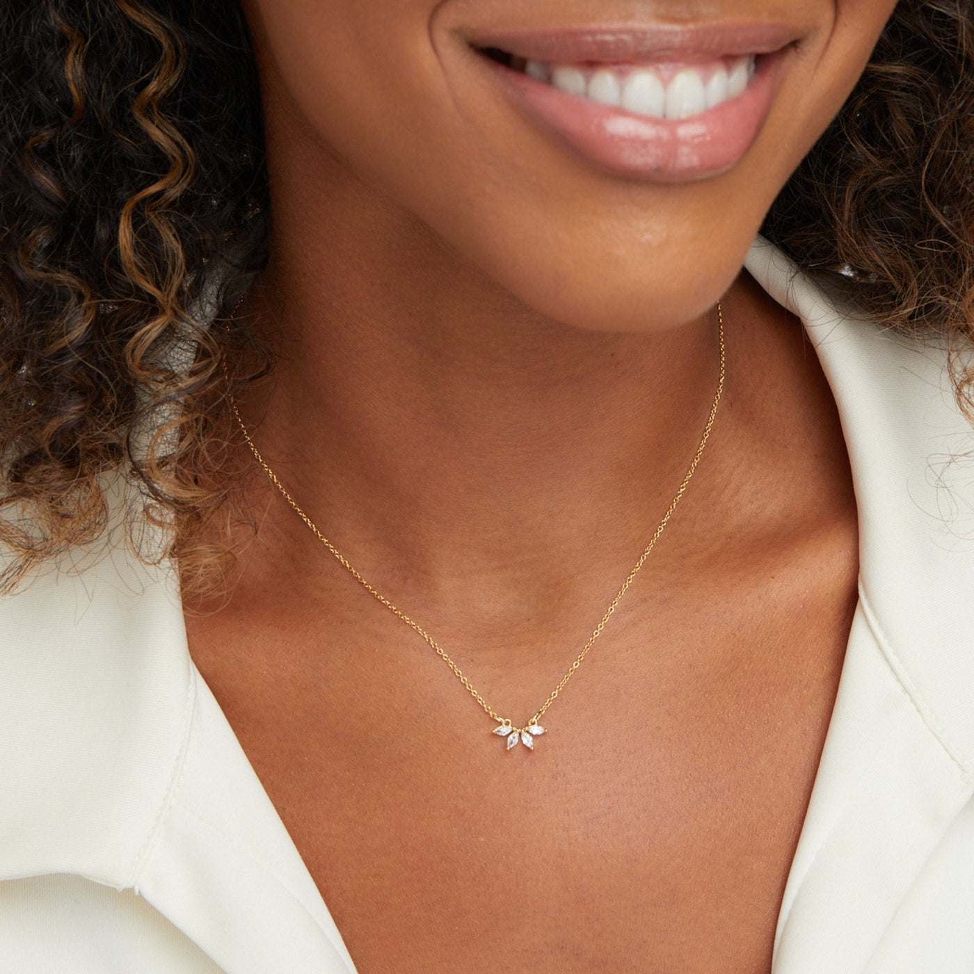 Ogrlica sa Kristalnim Listom